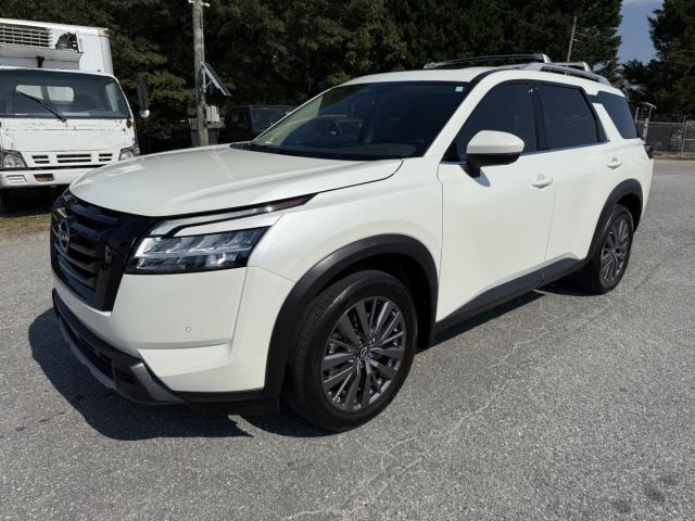  Salvage Nissan Pathfinder