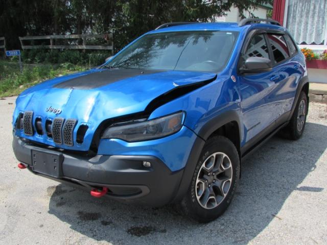  Salvage Jeep Cherokee