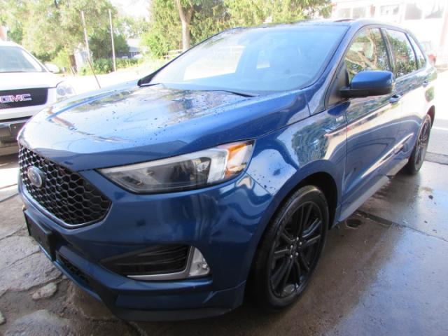  Salvage Ford Edge